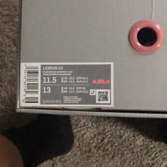 Used Lebron 20s - Picture 12 of 13